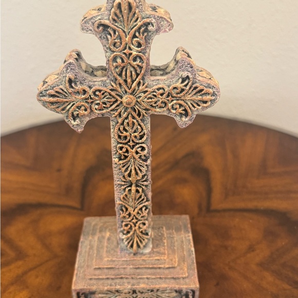 Distressed Ornate Decorative 8”  Cross Home Accent - Picture 7 of 10